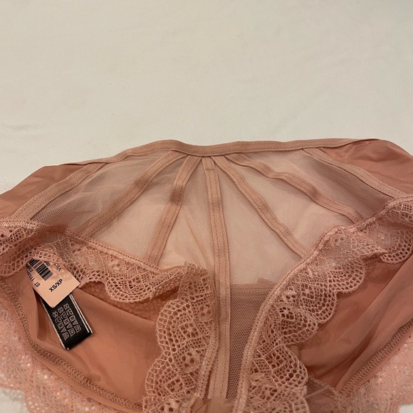 NEW WITH TAGS VICTORIA’S SECRET SIZE XS 2 PACK OF LACE AMD SATIN PANTIES - Picture 8 of 9